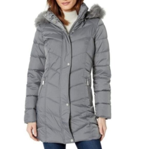 Kenneth Cole New York Jackets & Blazers - 🛍️ Kenneth Cole New York Gray Chevron Puffer Long Winter Coat Jacket Fur Trim S